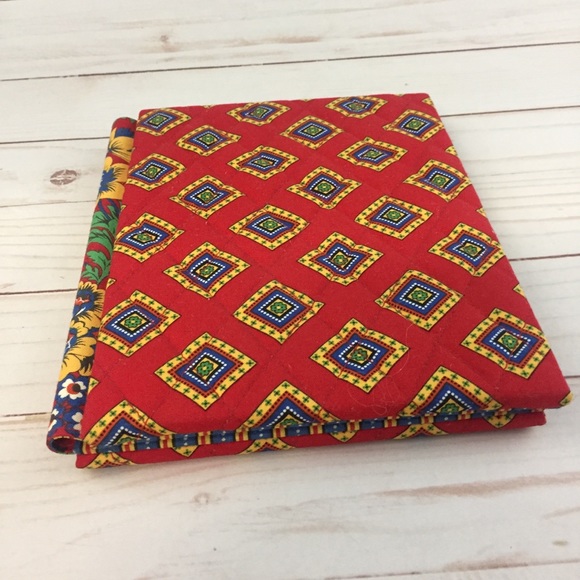 Vera Bradley Villa Red Bifold Picture Frame Two 4" x 6" Photos Retired New - Picture 5 of 9